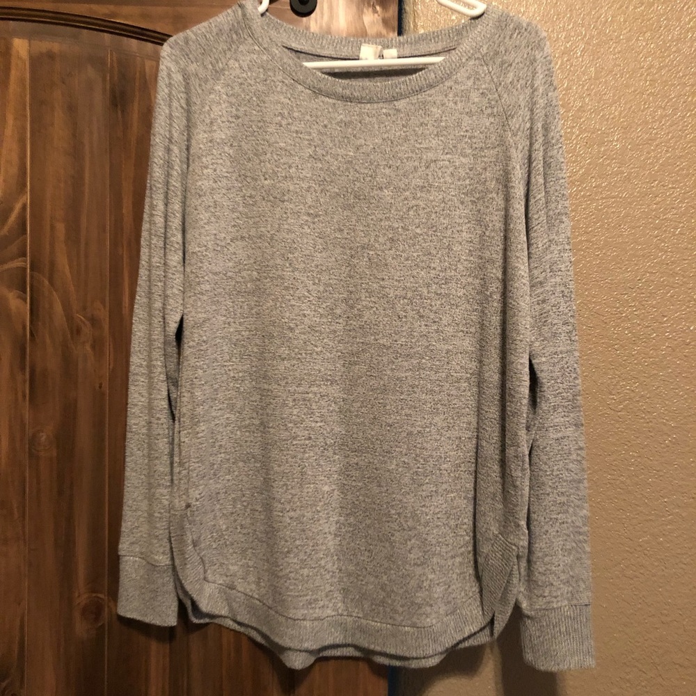 Bundle & save! Gray super soft Gap sweater